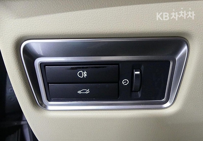 Jaguar XF — miniaturë 20