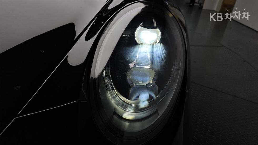 Porsche 911 — miniaturë 6