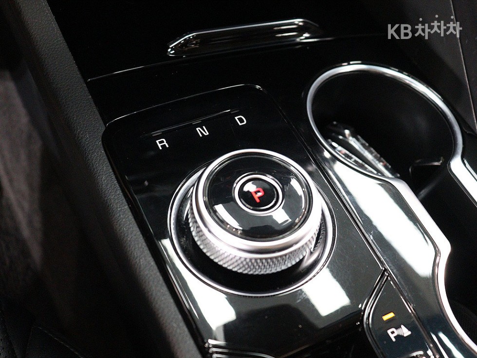 Kia K5 — miniaturë 8