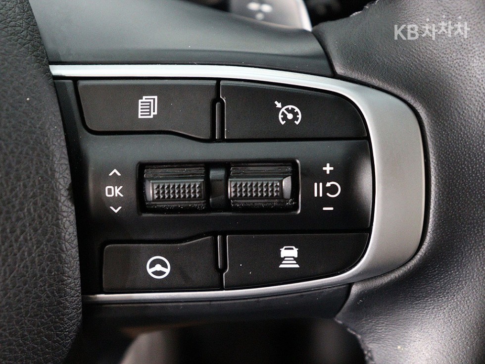 Kia K5 — miniaturë 10