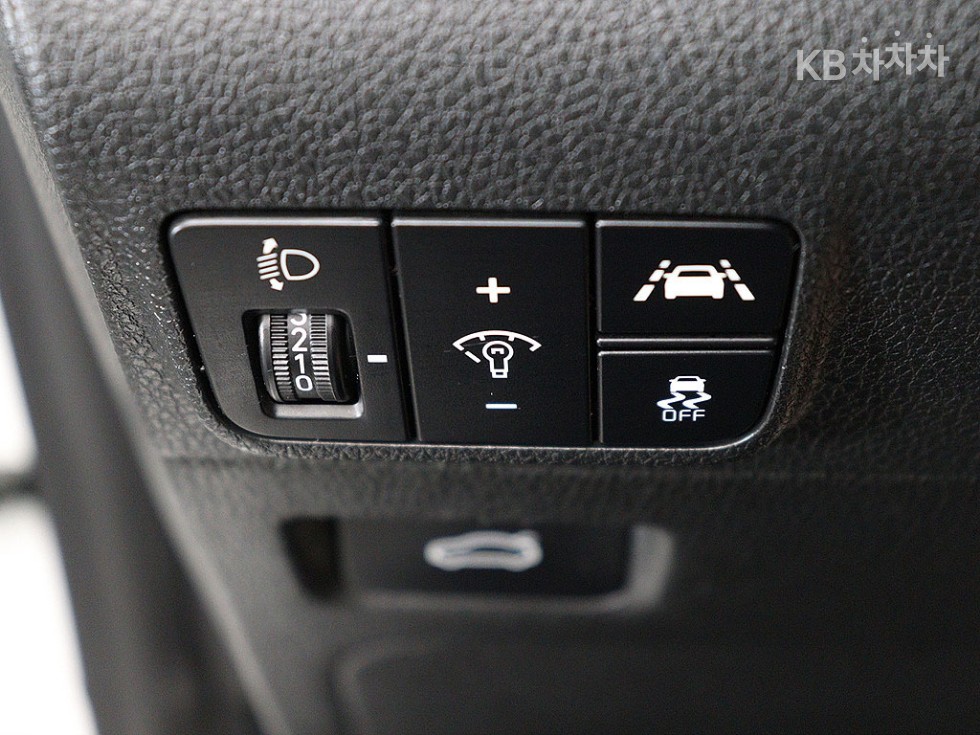 Kia K5 — miniaturë 11