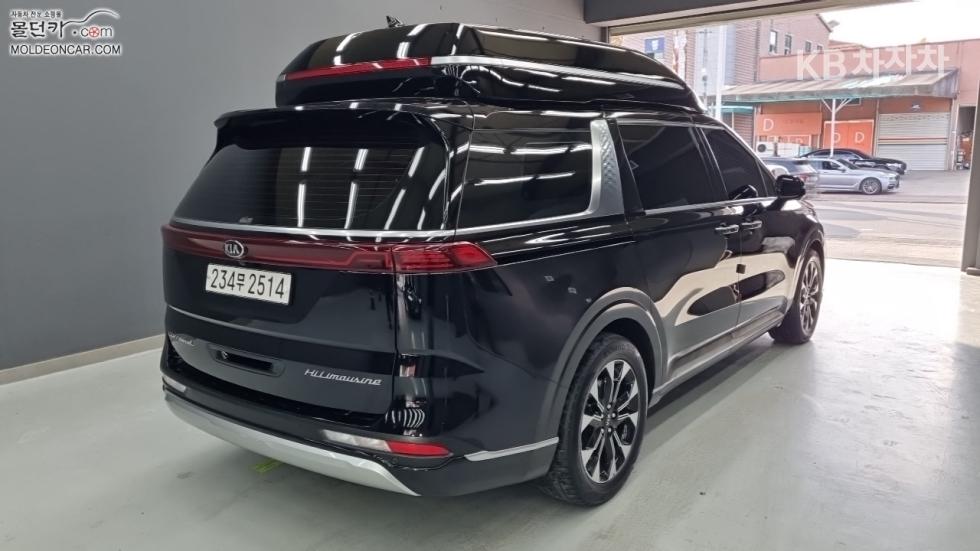 Kia Carnival — miniaturë 2