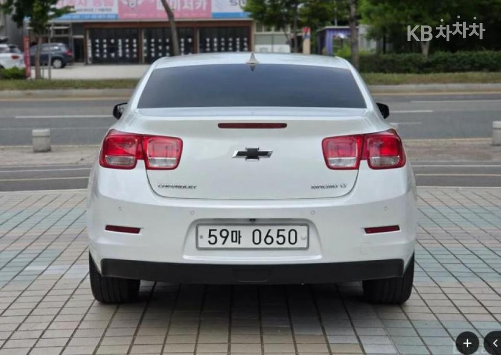 Chevrolet Malibu — miniaturë 5