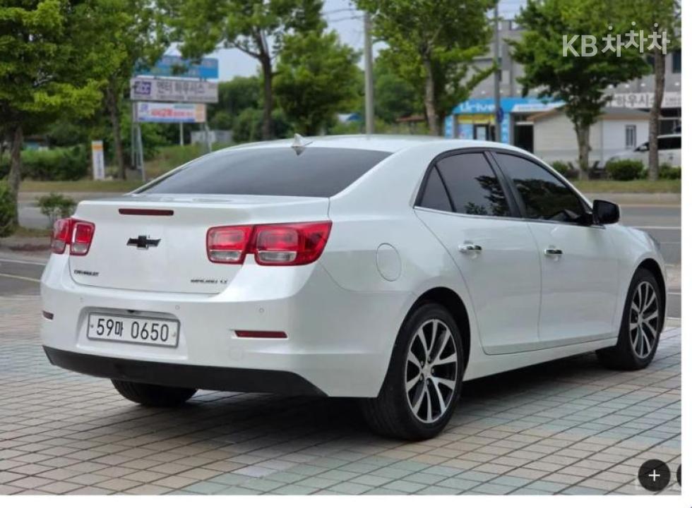 Chevrolet Malibu — miniaturë 6