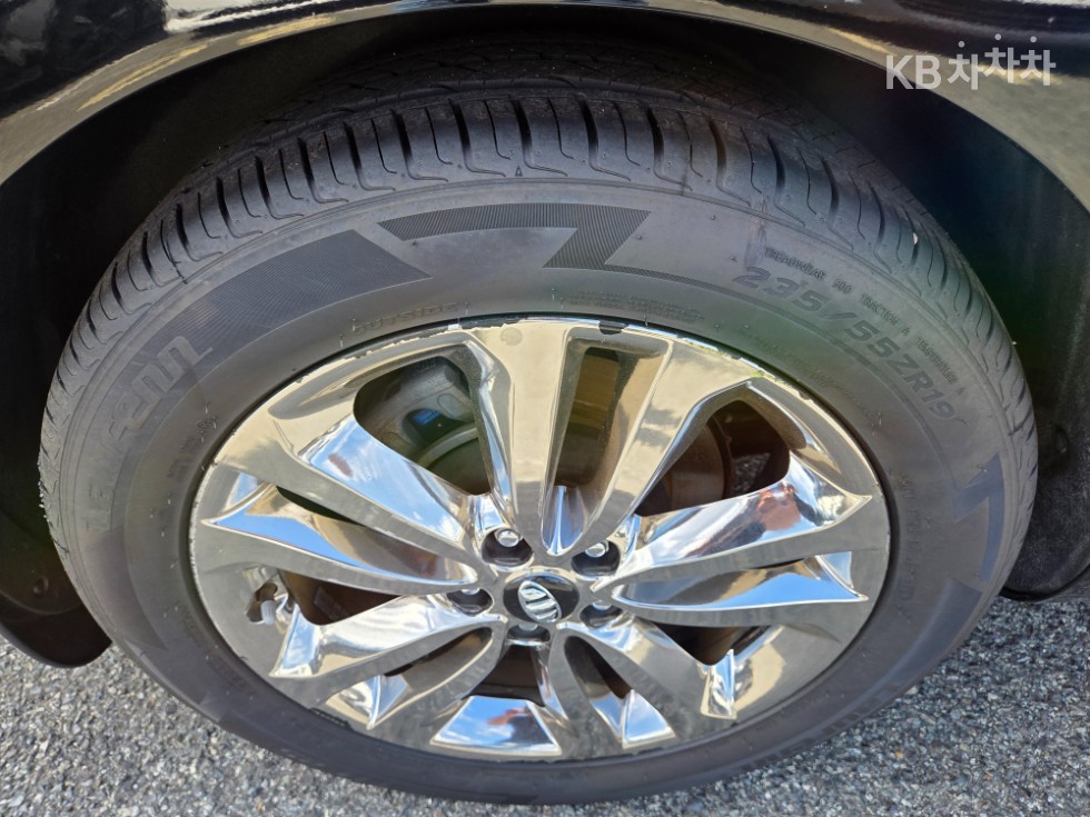 Kia Carnival — miniaturë 29