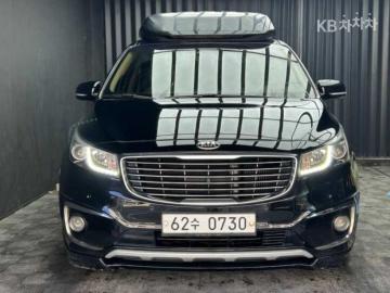 Kia Carnival 9-seater Hi-Limousine Noblesse — foto 1