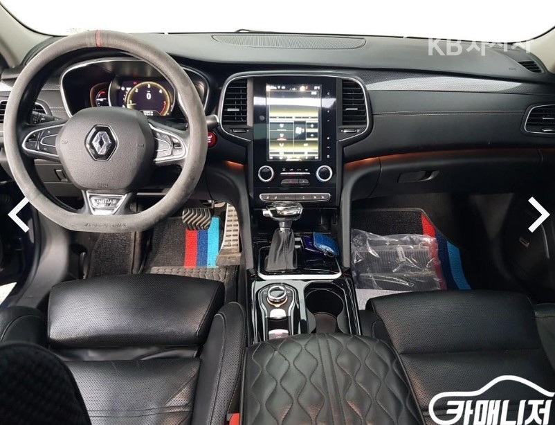 Renault SM6 — miniaturë 5