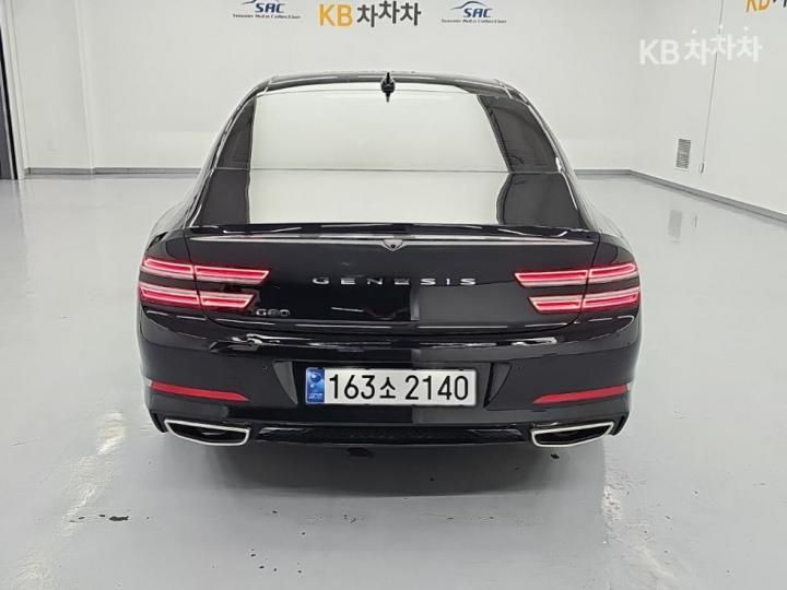 Genesis G80 — miniaturë 3