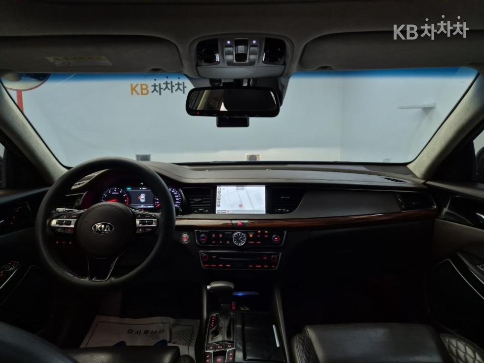 Kia K7 — miniaturë 7