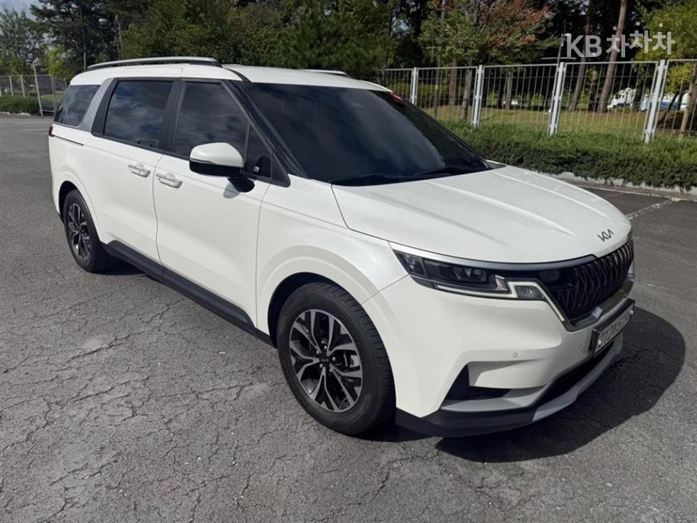 Kia Carnival — miniaturë 5