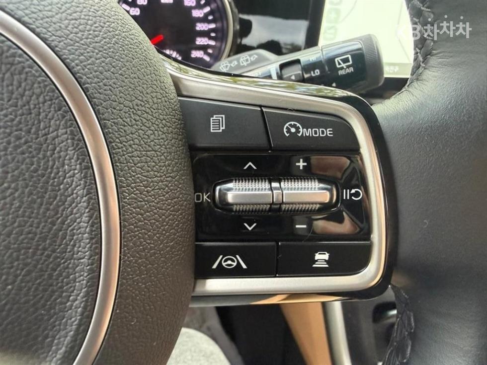 Kia Carnival — miniaturë 19