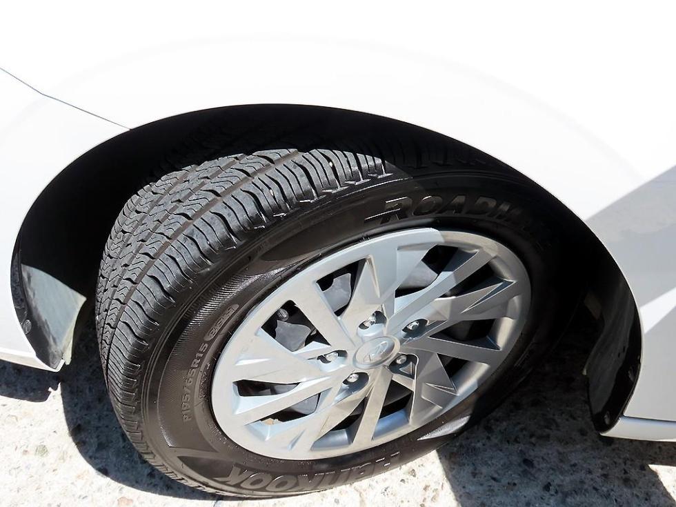 Hyundai Avante — miniaturë 18
