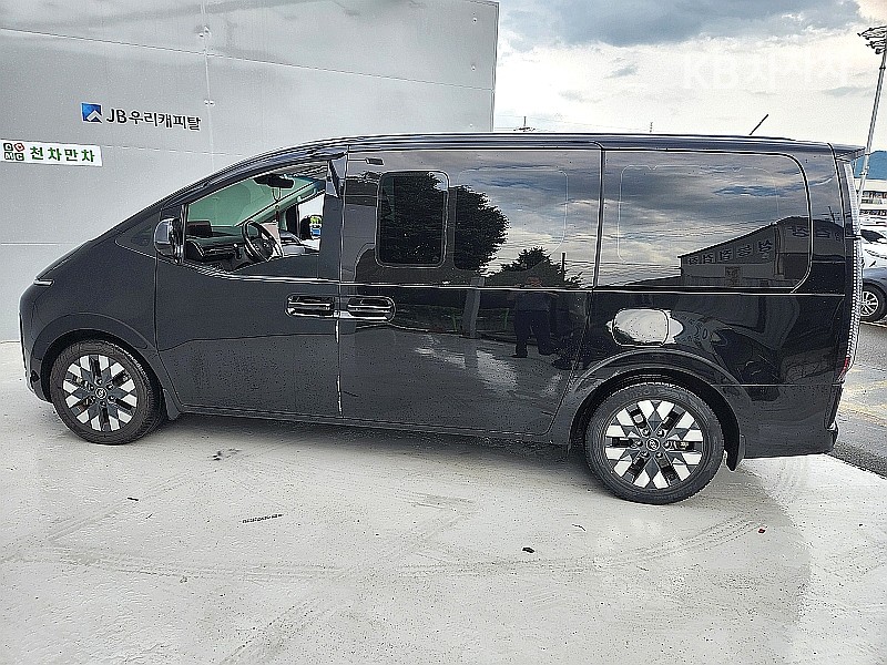 Hyundai Staria — miniaturë 7