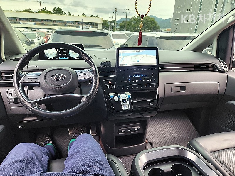 Hyundai Staria — miniaturë 11