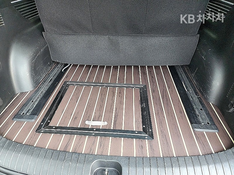 Hyundai Staria — miniaturë 17