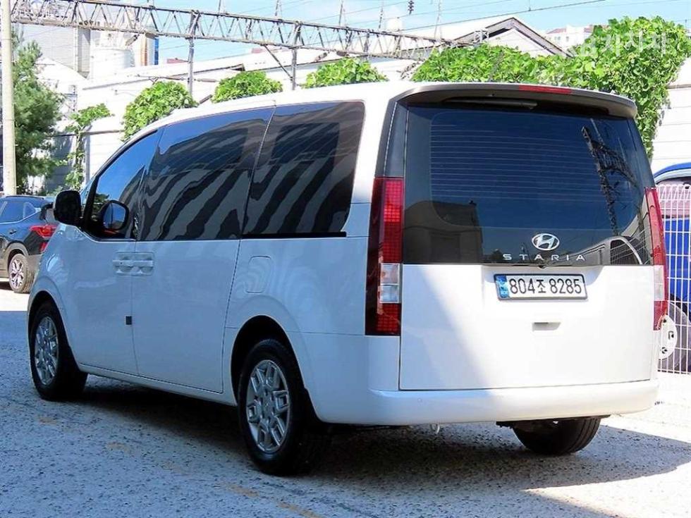 Hyundai Staria — miniaturë 3
