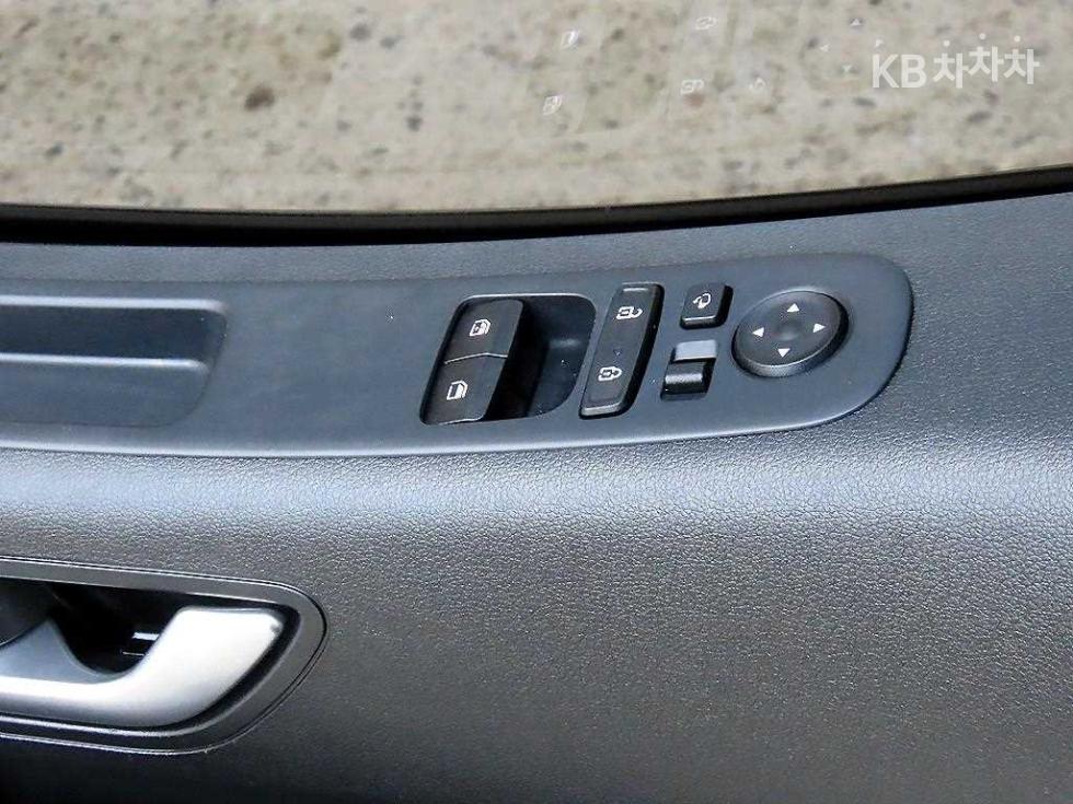 Hyundai Staria — miniaturë 11