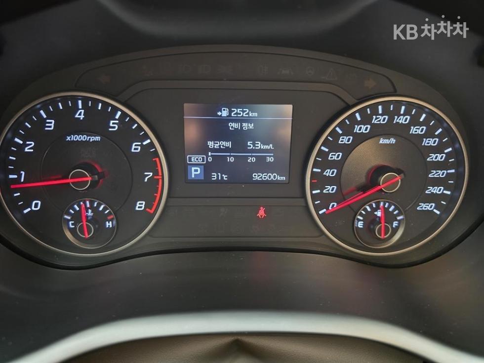 Kia Stinger — miniaturë 13