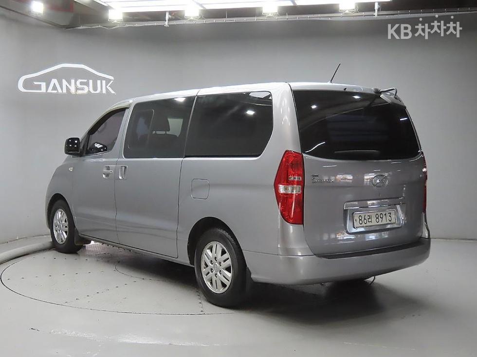 Hyundai Starex — miniaturë 3