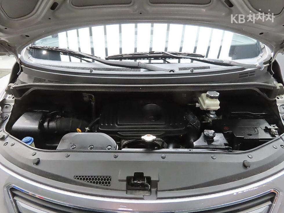Hyundai Starex — miniaturë 6