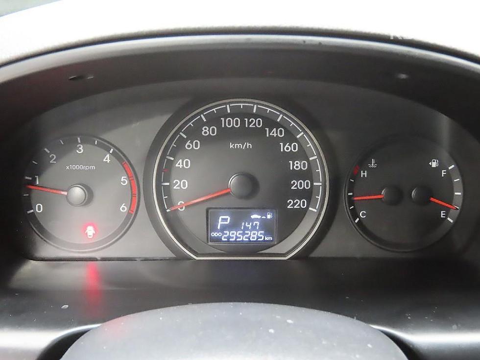 Hyundai Starex — miniaturë 7