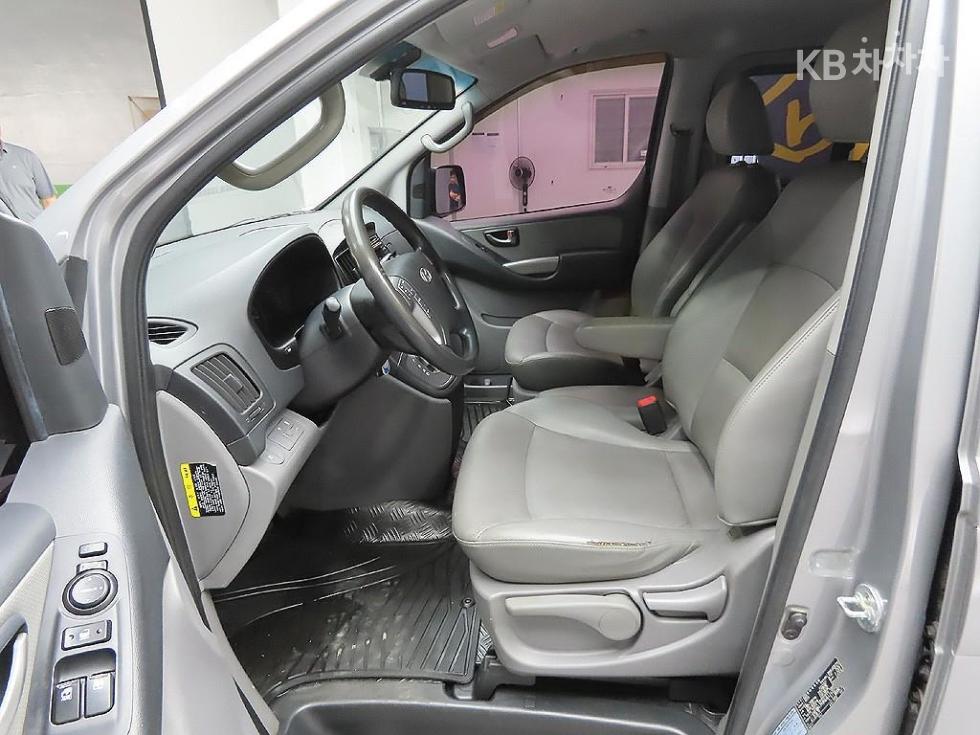 Hyundai Starex — miniaturë 10