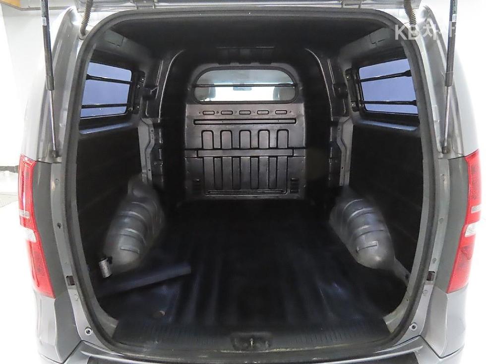 Hyundai Starex — miniaturë 19