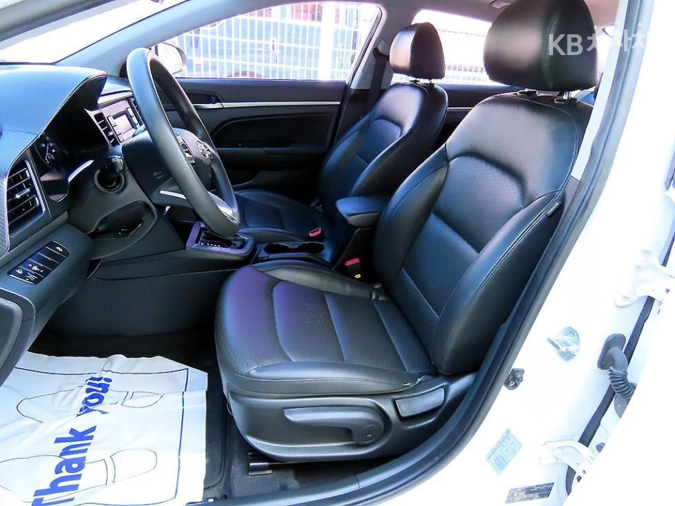 Hyundai Avante — miniaturë 5