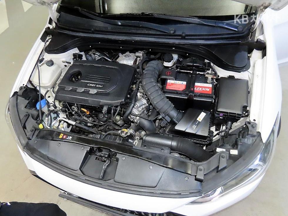 Hyundai Avante — miniaturë 16