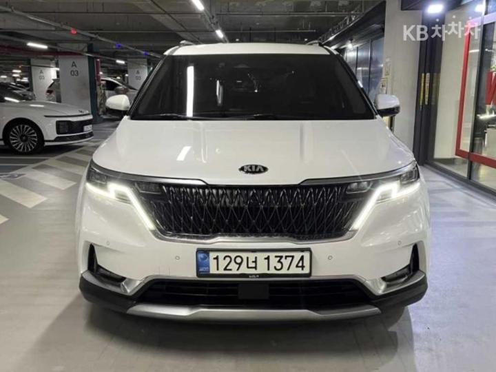 Kia Carnival — miniaturë 2