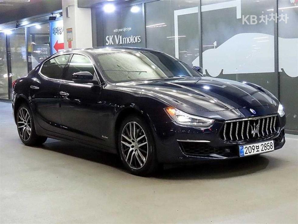 Maserati Гибли