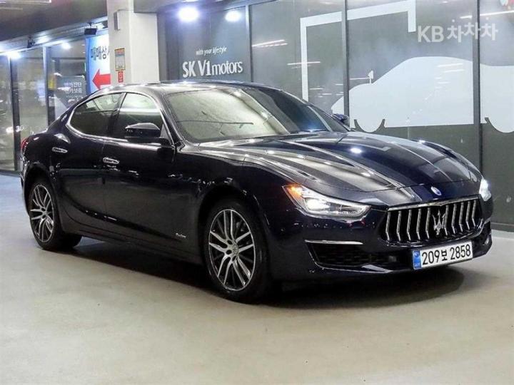 Maserati Ghibli 2.0 HEV GranLusso — foto 1
