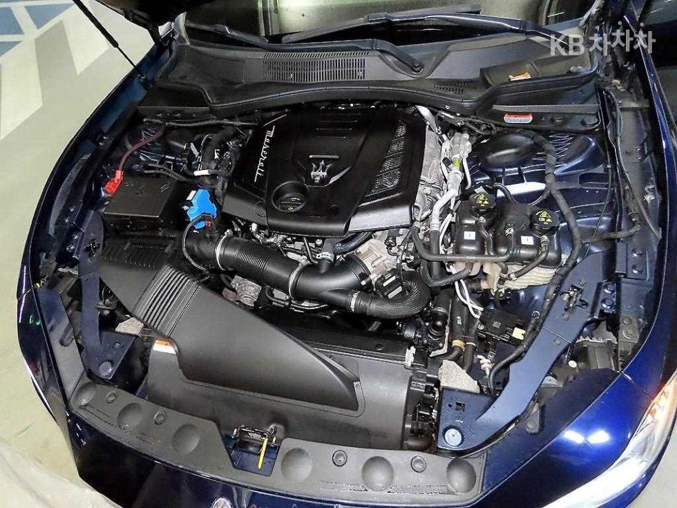 Maserati Ghibli — miniaturë 17