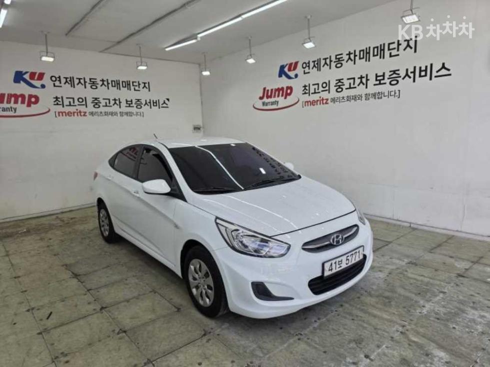Hyundai Accent — miniaturë 2