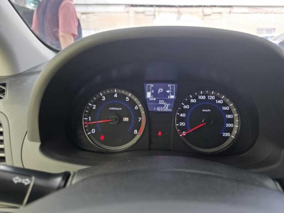 Hyundai Accent — miniaturë 12