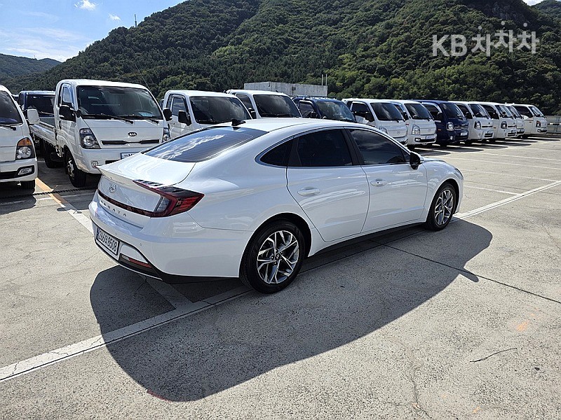 Hyundai Sonata Premium — фото 4