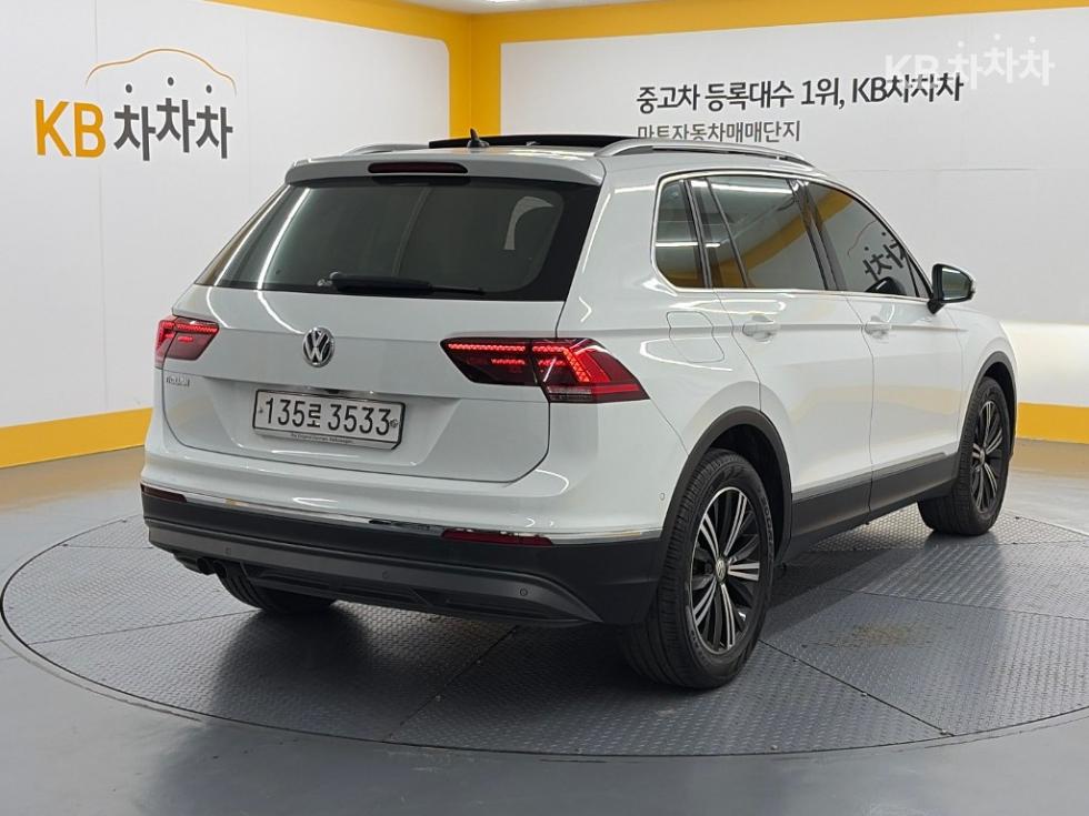 Volkswagen Tiguan Prestige — фото 4