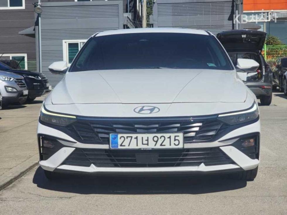 Hyundai Avante — фото 2