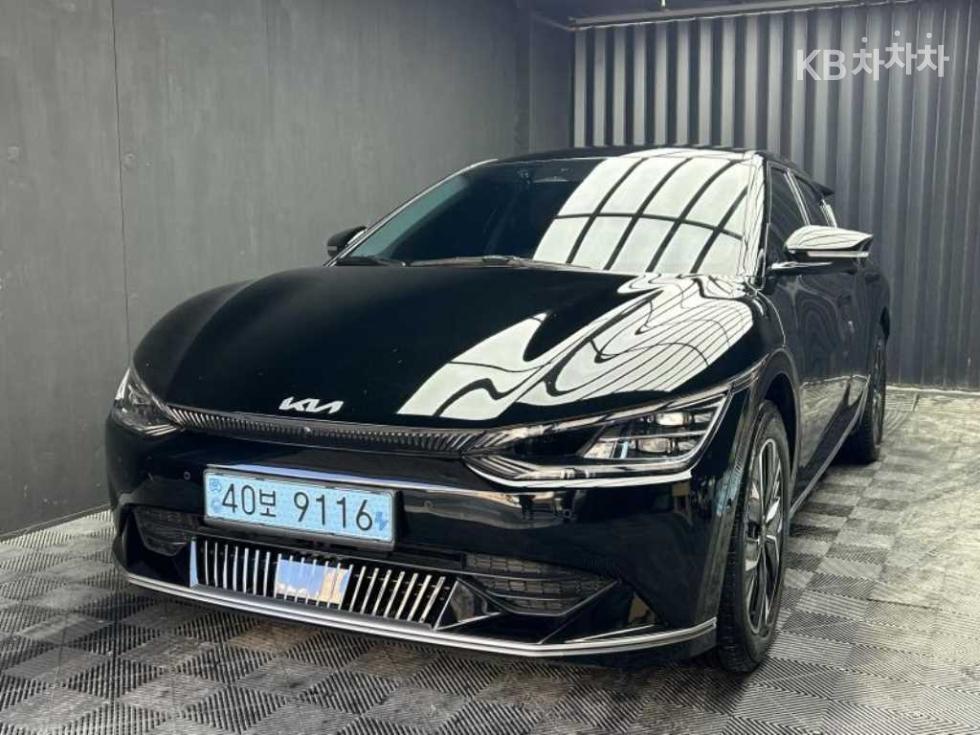 기아 EV6 2022년식 기아 EV6 롱 레인지 2WD 어스