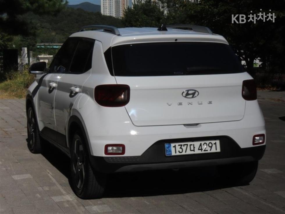 Hyundai Premium — фото 4