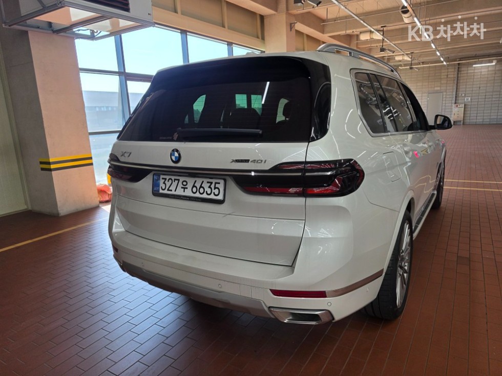 BMW X7 M Sport — фото 4