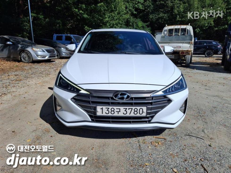 Hyundai Avante Smart — фото 2