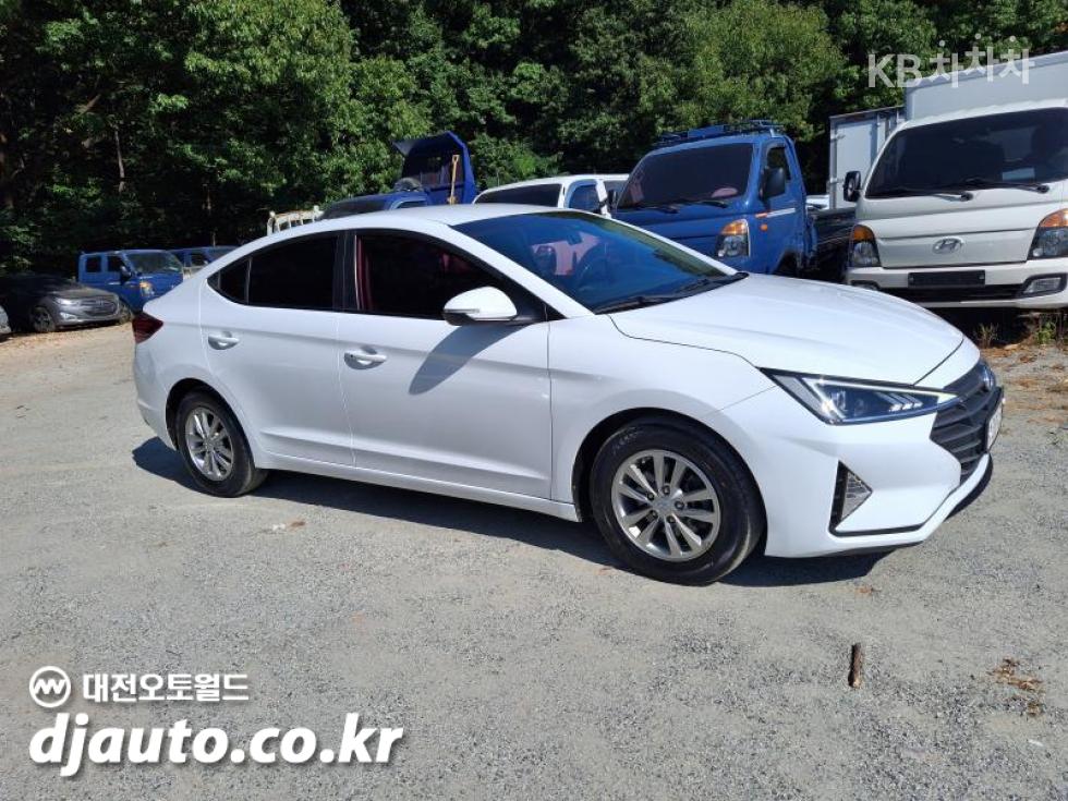Hyundai Avante Smart — фото 3