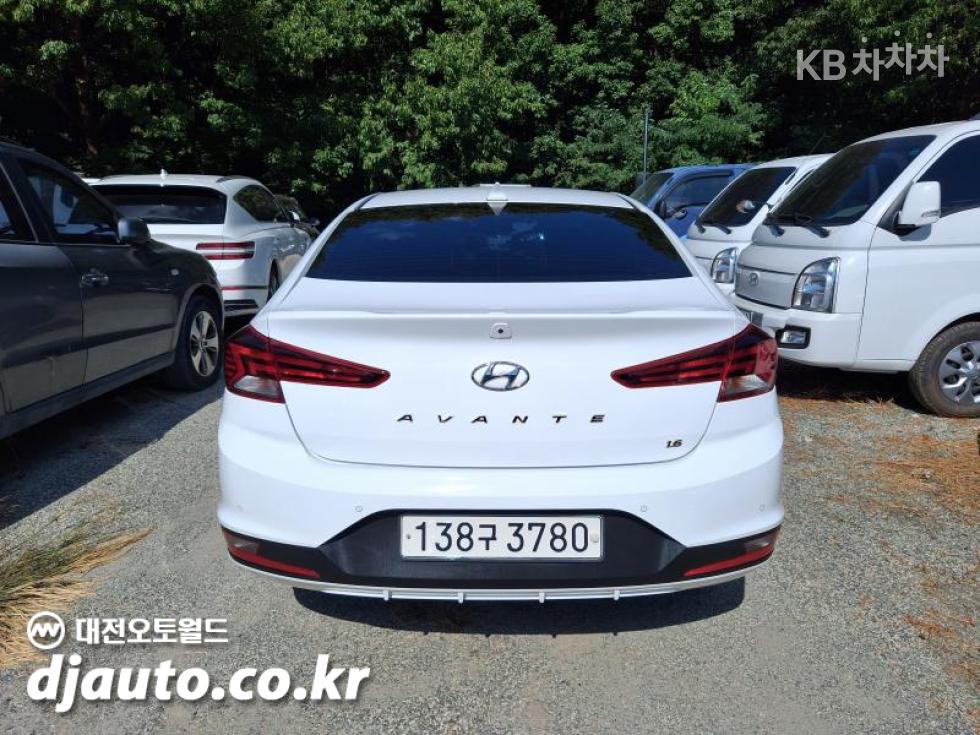Hyundai Avante Smart — фото 4