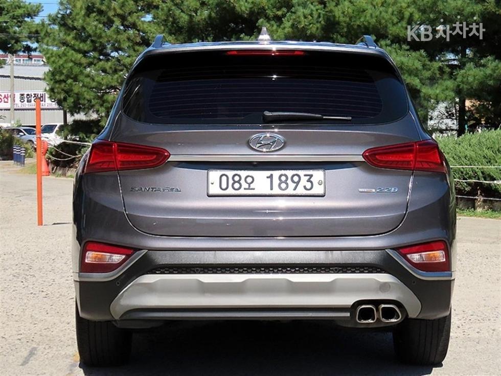 Hyundai Santa Fe PRESTIGE — фото 4