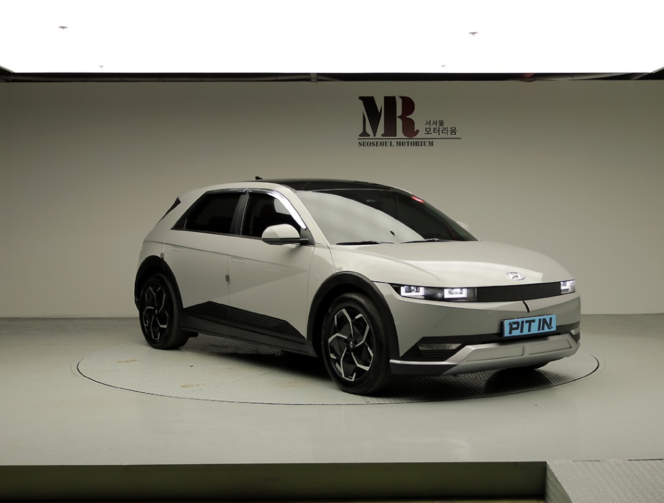 Hyundai IONIQ 5 BASE MODEL — фото 2
