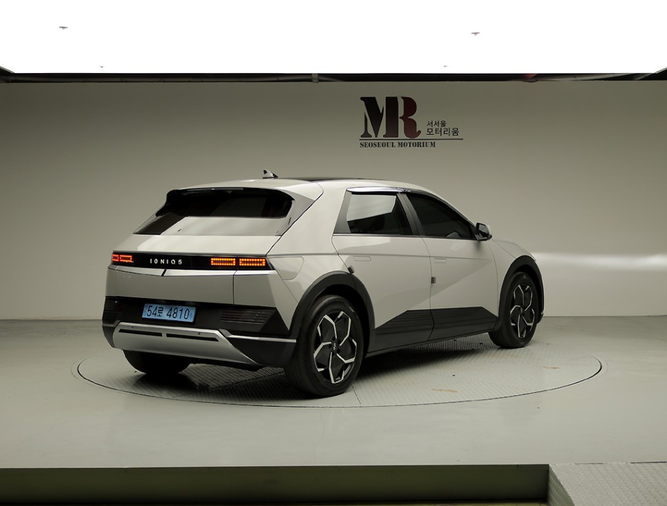 Hyundai IONIQ 5 BASE MODEL — фото 3