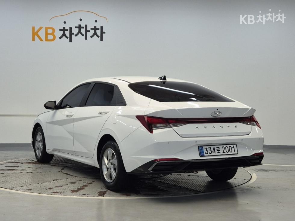 Hyundai Avante Smart — фото 2
