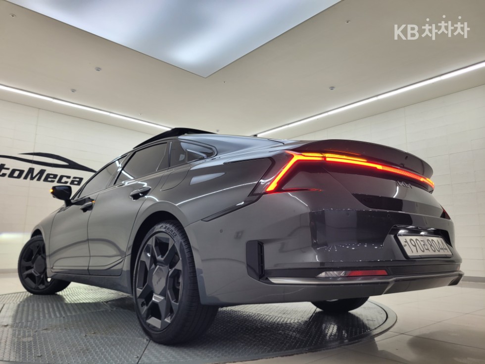 Kia K8 Signature Black — фото 4