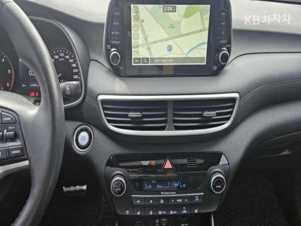 Hyundai Premium — фото 4